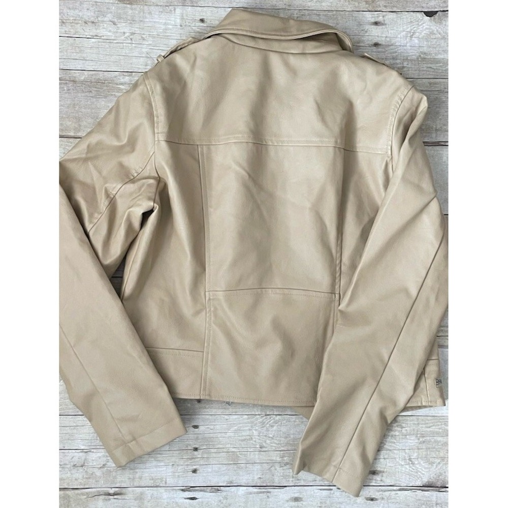 Cali 180 Women's Flap Moto Jacket Off White, Taupe, Tan,‎ Medium, EUC - Picture 4 of 5